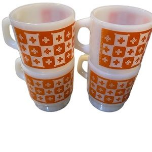 Set of 4 Fire King rug print mugs 3 in EUC, one with hairline crack
